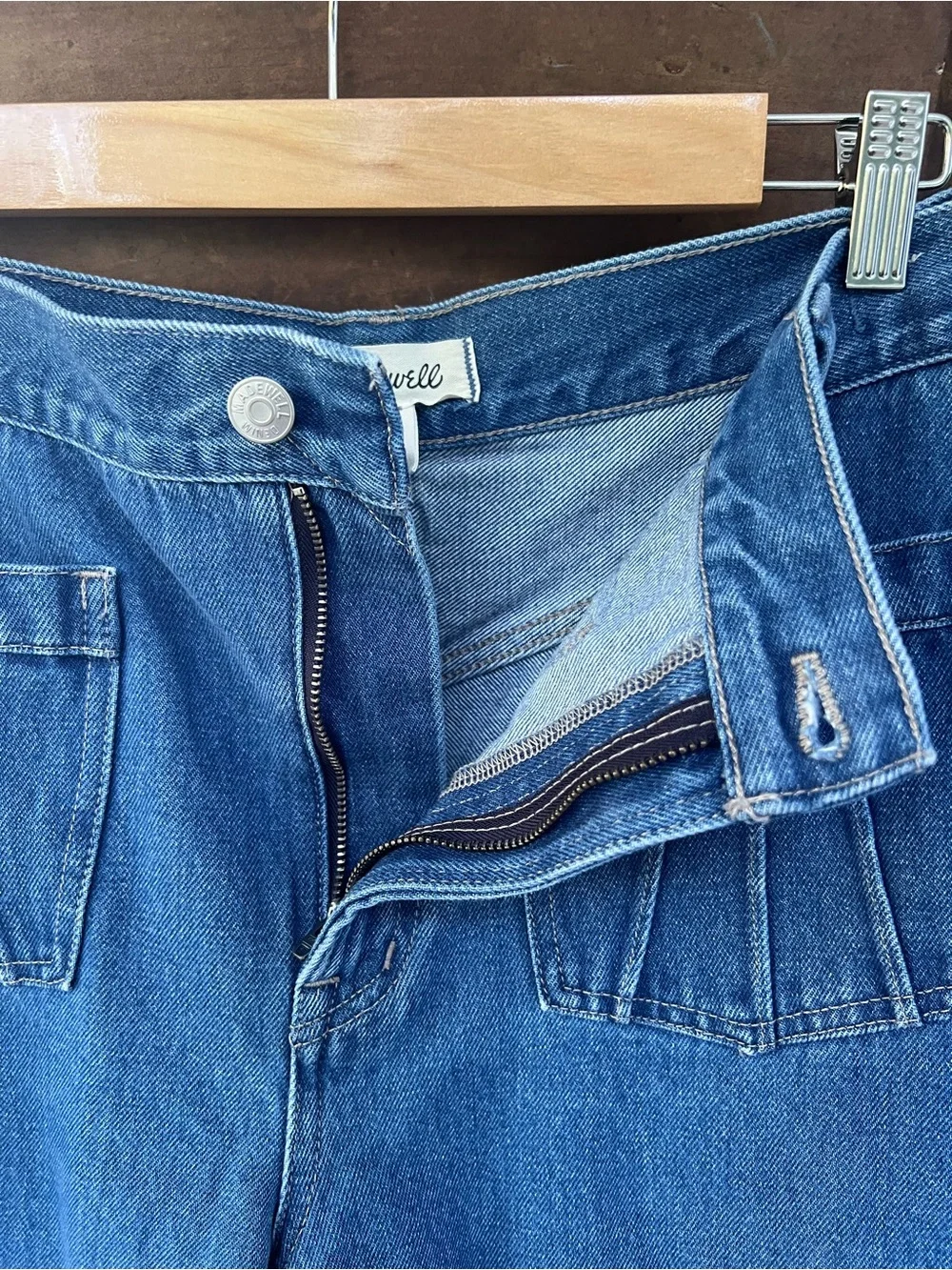 Madewell The Perfect Vintage Wide-Leg
Jean Patch Pocket Edition W32 Measures W36 - Picture 8 of 16